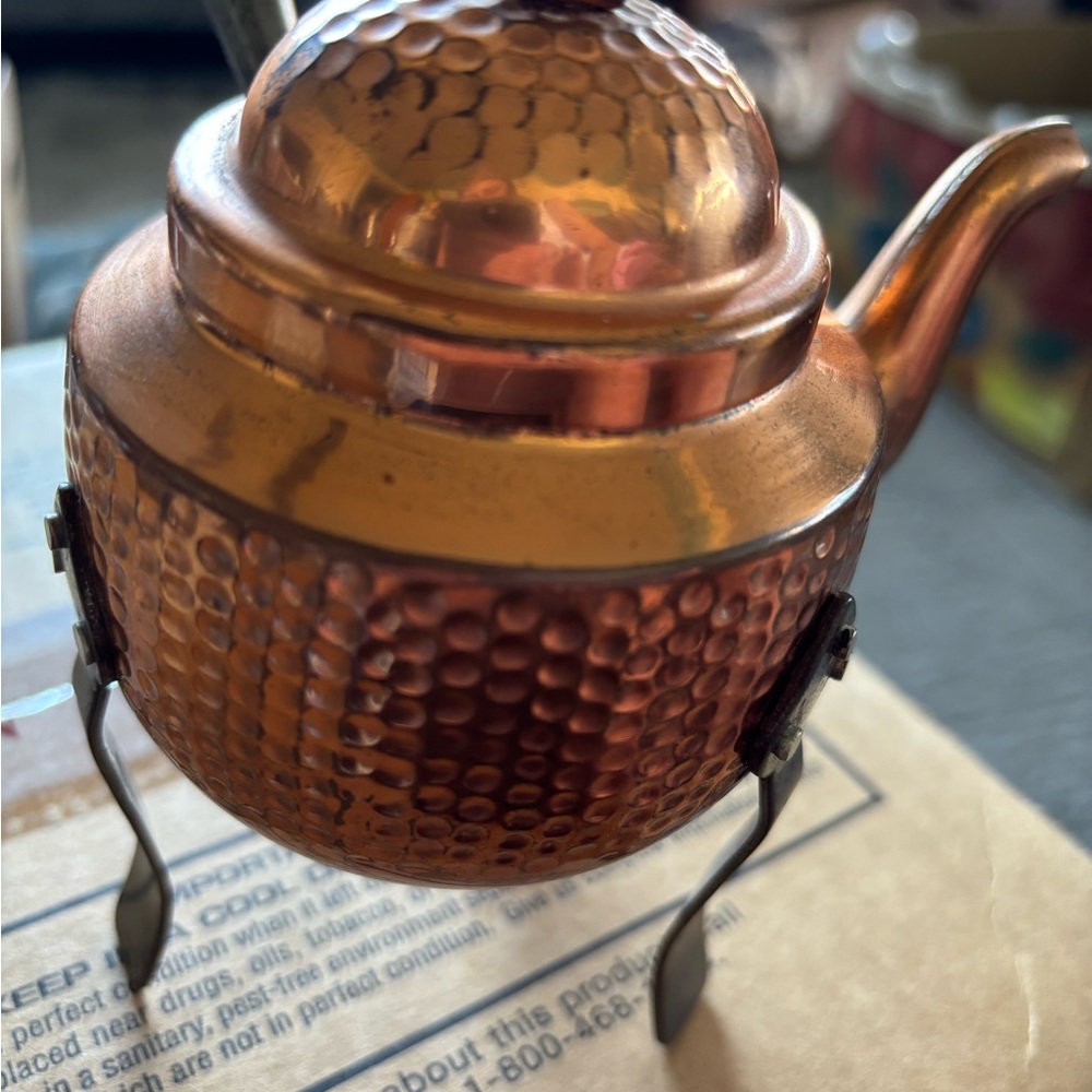 Copper Tripod Kettle – Scandinavian Vintage, Hammered